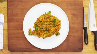 Domatesli Bakkal Pilavı