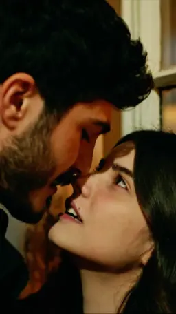 Saklambaçta Romantik An!